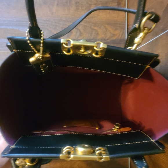 COACH TROUPE - Picture 5 of 10